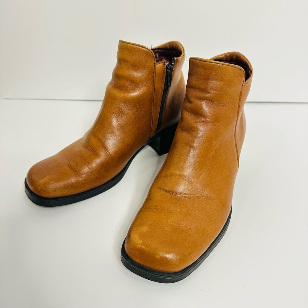 Vintage Santana Canada Waterproof Leather Camel Tan Chunky Square Toe Zip Boots